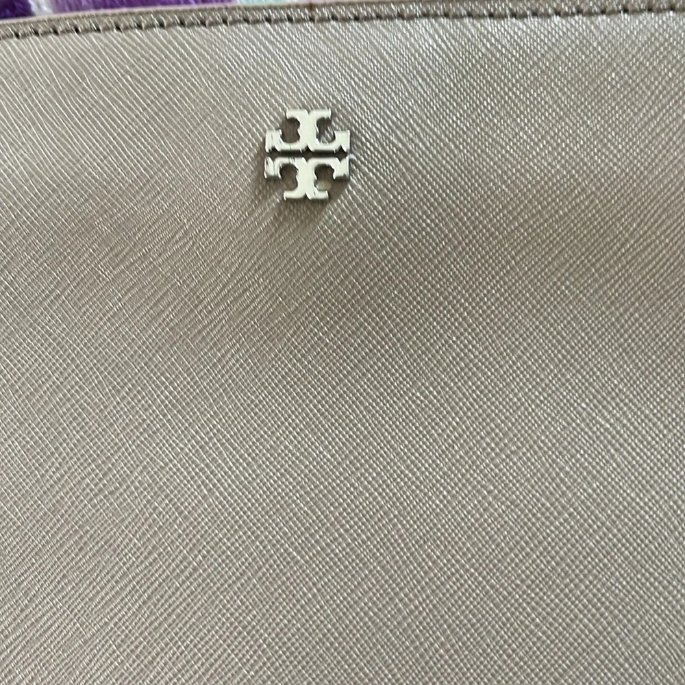 Tory Burch laptop leather tote!